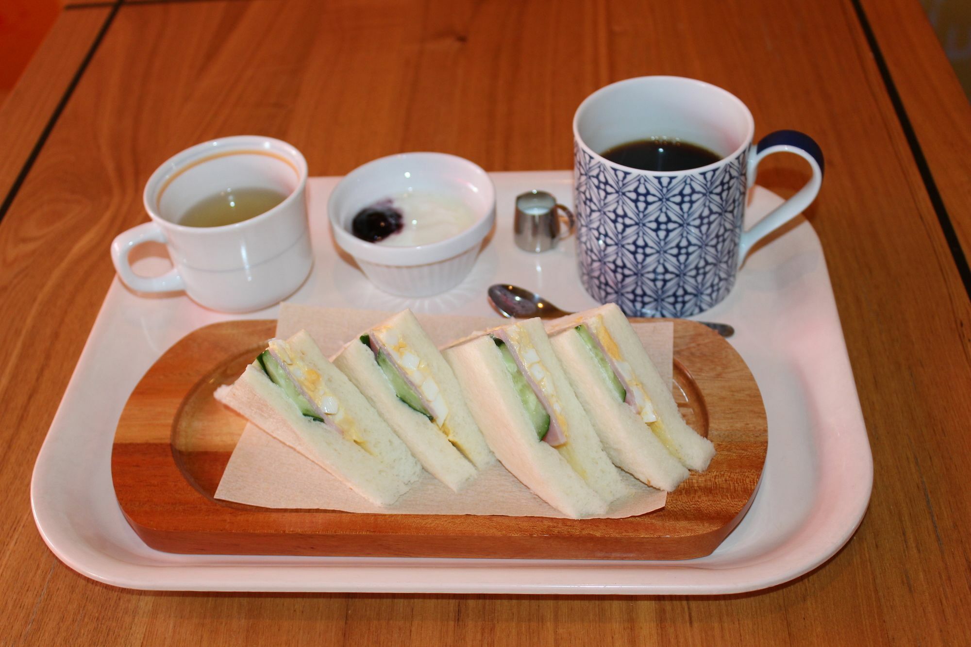 Yadocafe Chelsea'S Rainbow B&B Ōsaka Extérieur photo